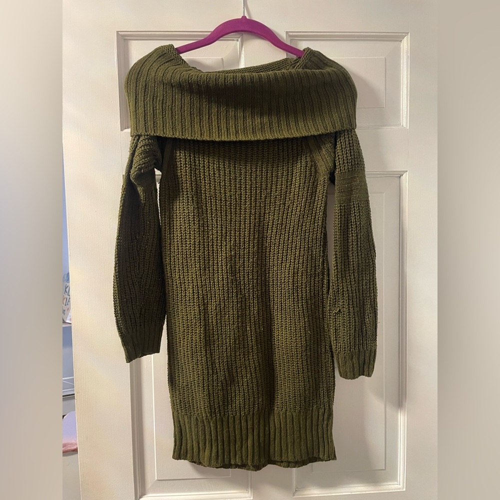 Circle T Olive Off-Shoulder Sweater - Picture 2 of 6